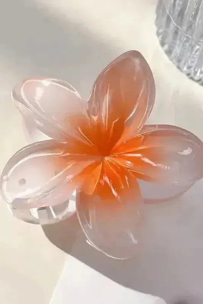 Maevyn - Glossy Flower Hairclip